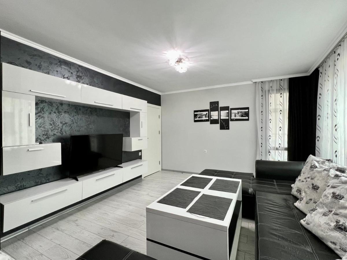Tea Apartments Поморие Экстерьер фото