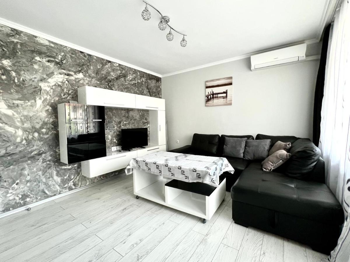 Tea Apartments Поморие Экстерьер фото